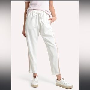 XiRENA- EUC Rex Cotton Twill Pants in Ivory. Size 2.